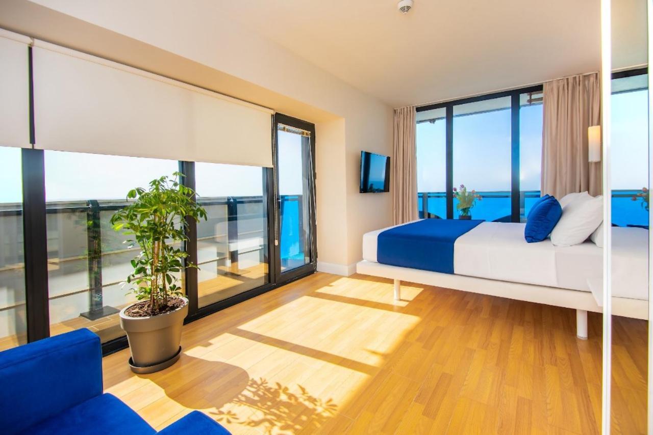 Orbi City Suite Sea View In Batumi Aparthotel Exterior photo