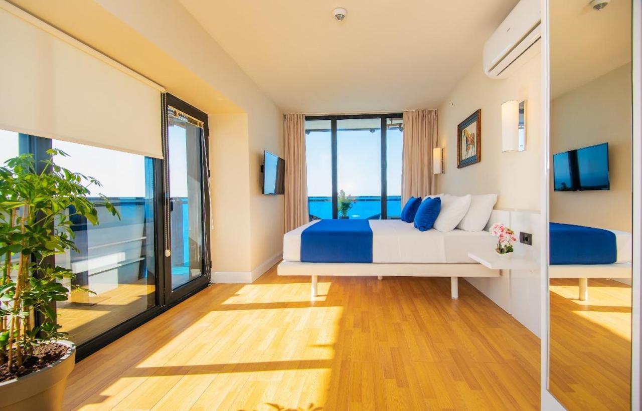 Orbi City Suite Sea View In Batumi Aparthotel Exterior photo