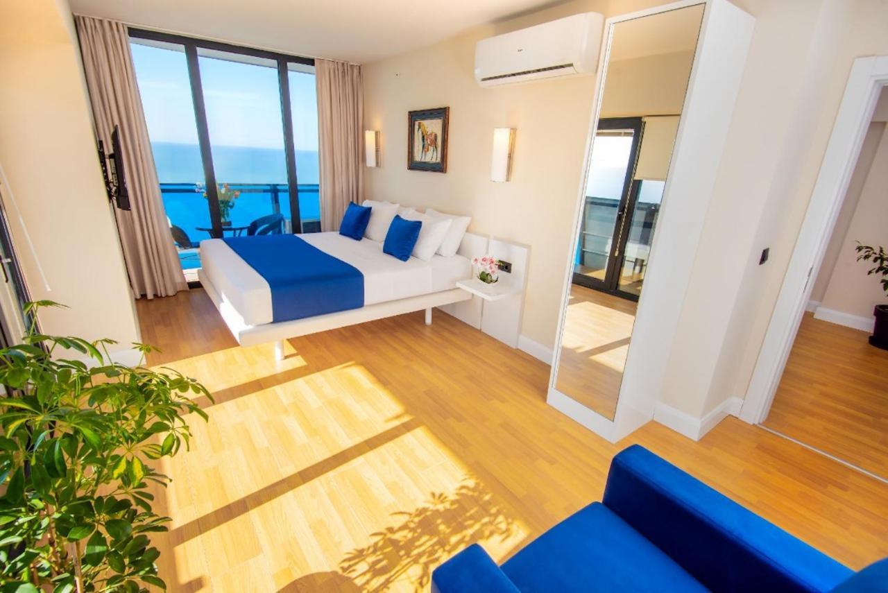 Orbi City Suite Sea View In Batumi Aparthotel Exterior photo